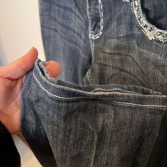 Grace in LA Womens Embellished Pocket Bling Flare Low Rise Jeans Size 30 (34) - Picture 7 of 12